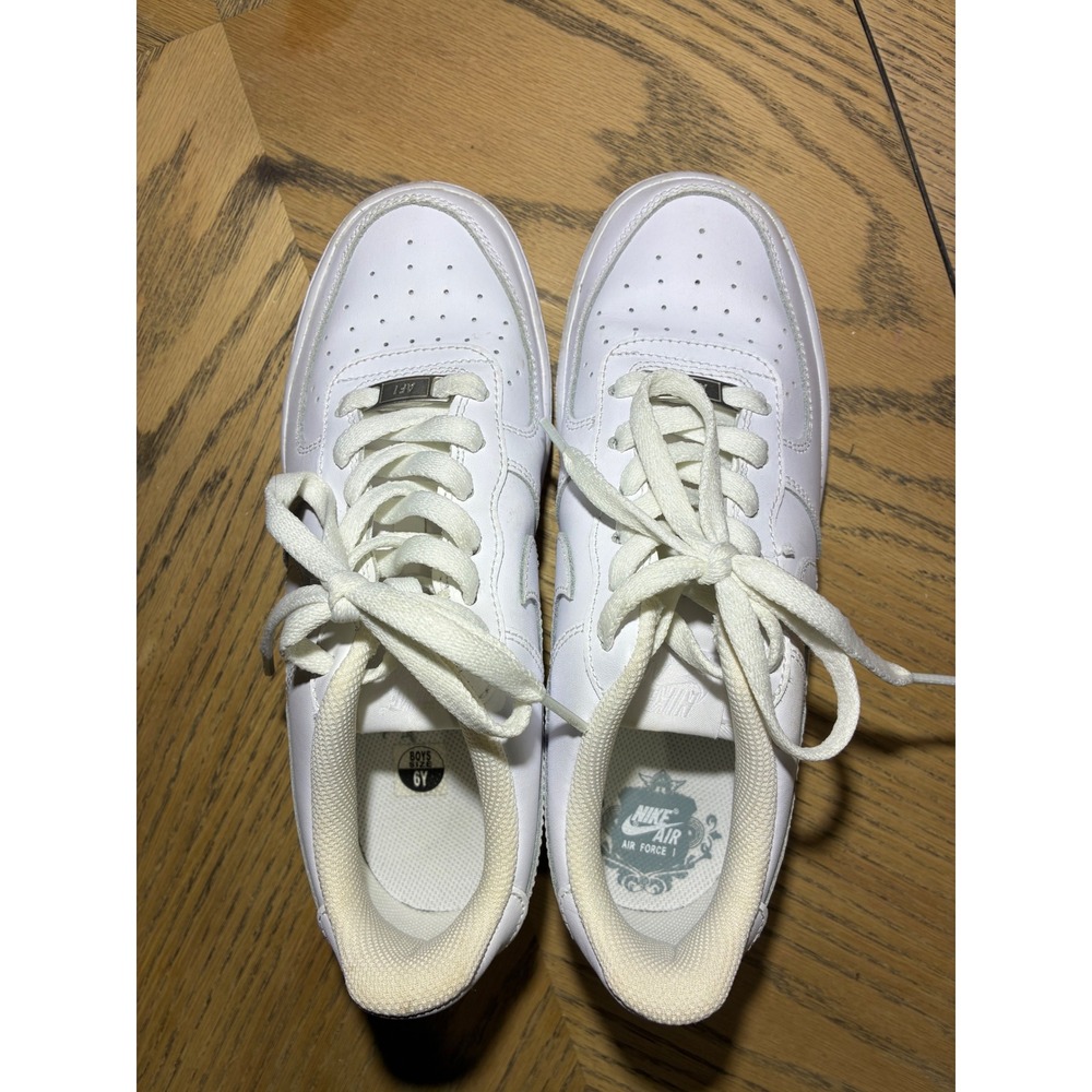 Nike Air Force 1 Low Triple White Leather Sneakers Boys 6Y Womens 7.5 314192-117 - Picture 10 of 10